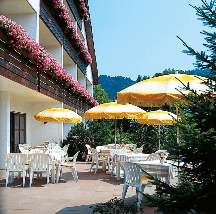 Hotel Garni Zur Weserei Кандерн Екстериор снимка