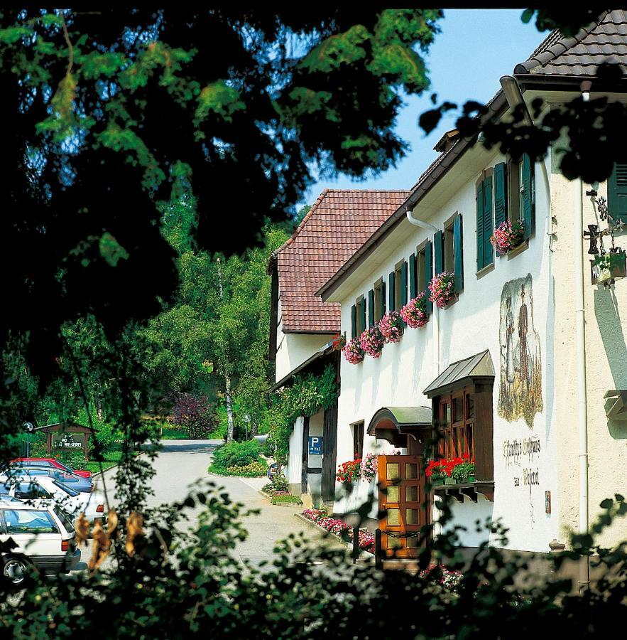 Hotel Garni Zur Weserei Кандерн Екстериор снимка
