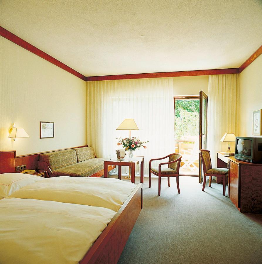 Hotel Garni Zur Weserei Кандерн Екстериор снимка
